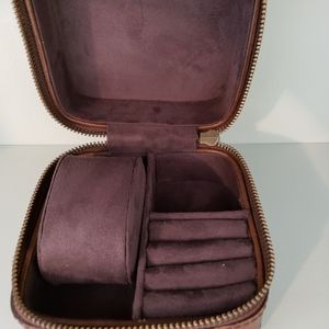 Mark & Graham  travel accessories case watch rings